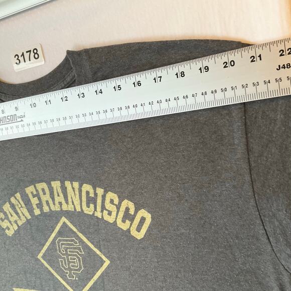 Genuine Merchandise Men Short Sleeve Tee, L,Gray,San Francisco Giants Basketball - Picture 2 of 8